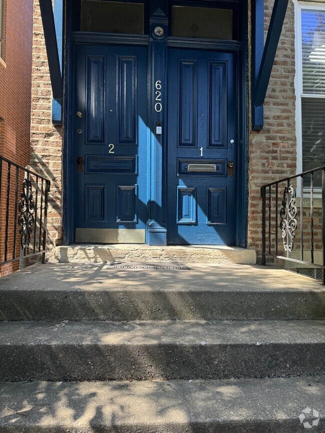 Building Photo - 620 S Oakley Blvd