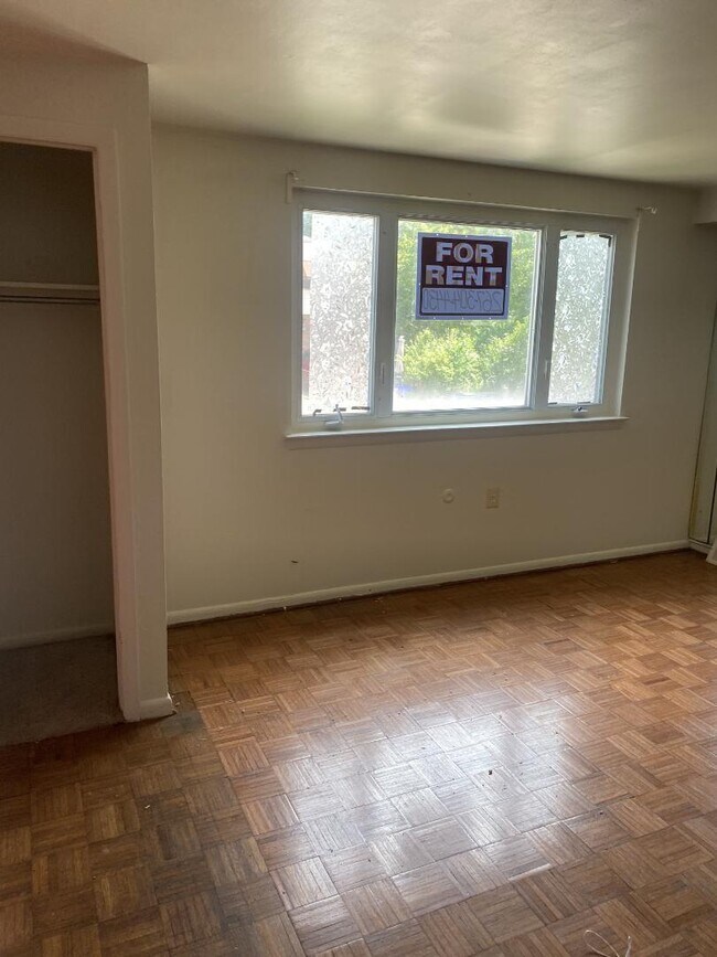 Building Photo - 1238 S Melville St
