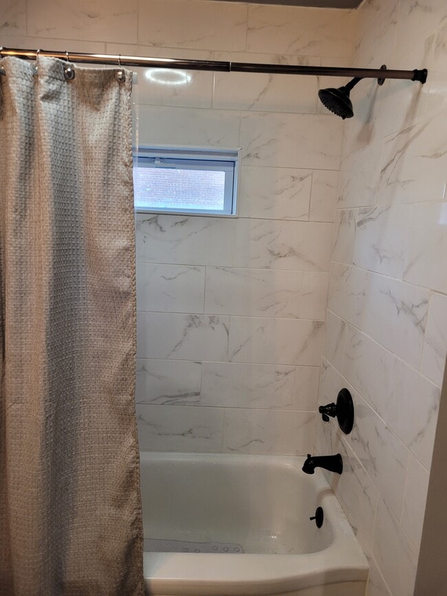 Building Photo - 1505 Aster Ave