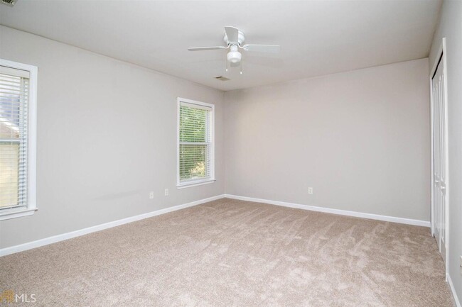 Building Photo - 2421 Langstan Ct