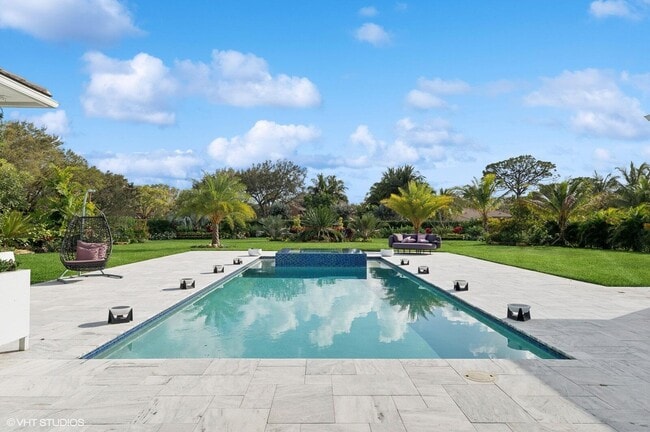 Building Photo - 8533 N Native Dancer Rd