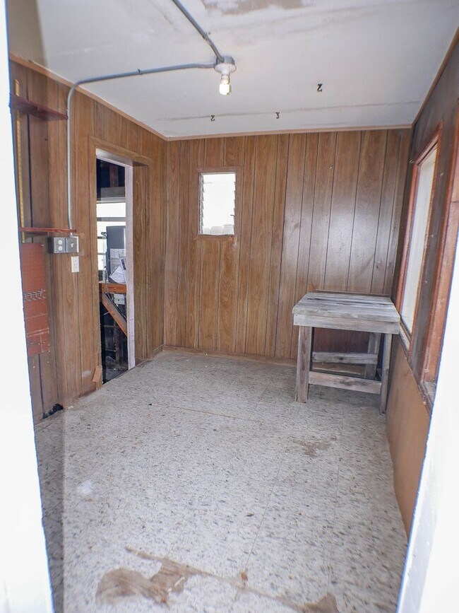 Building Photo - Charming Ocean Beach Home!