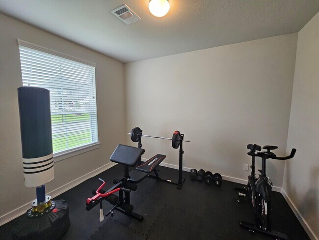 Building Photo - 5639 Silverleaf Oak Ln