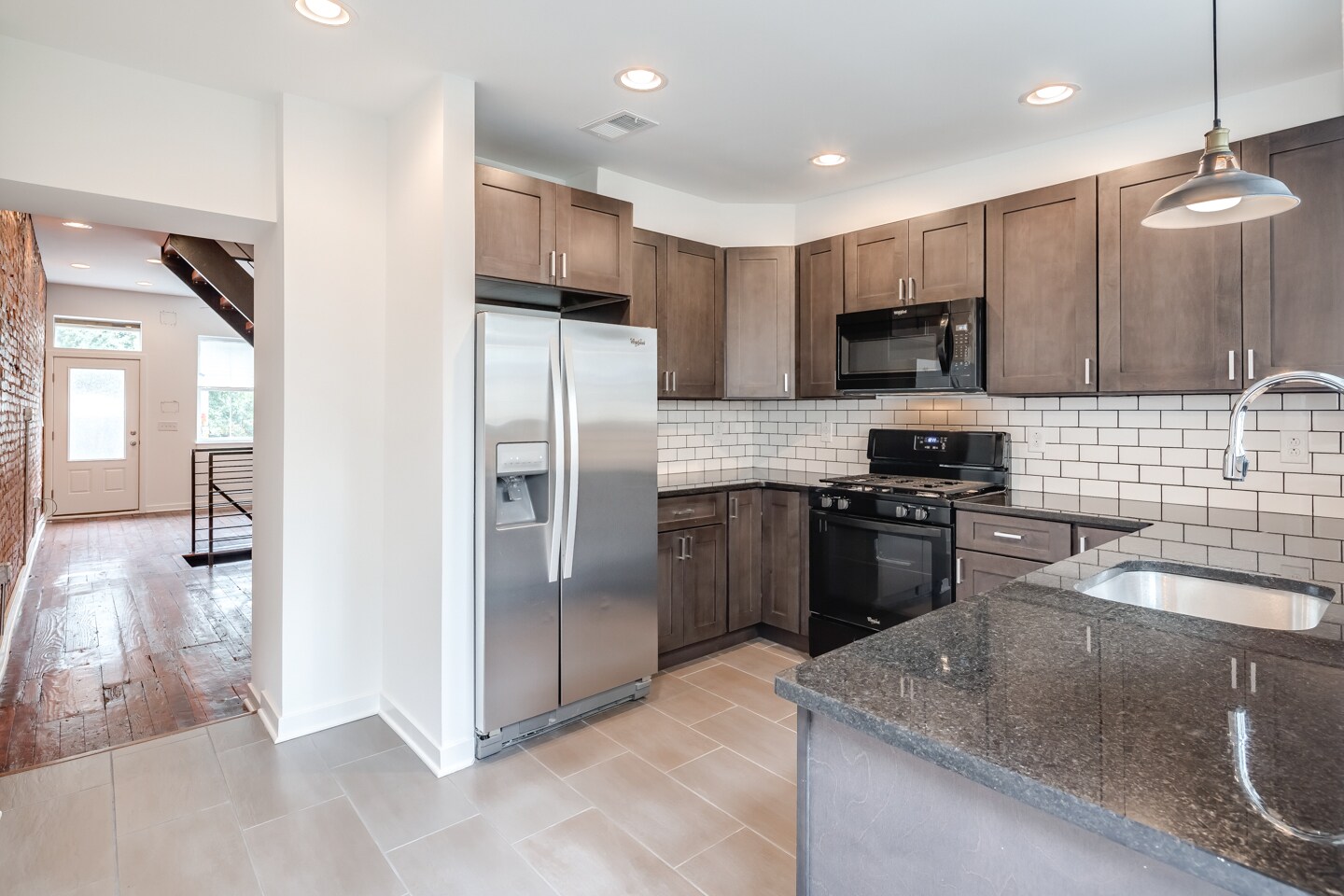 Large kitchen with all new appliances - 185 W Dauphin St