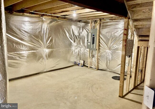 Building Photo - 5303 Ivy Hill Dr