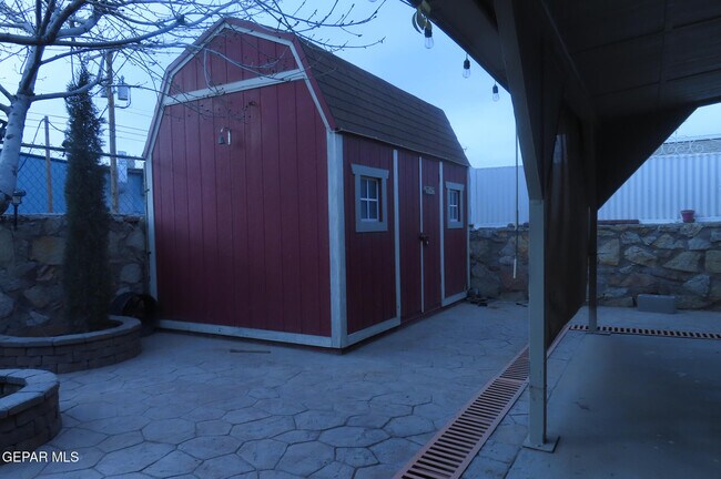 Building Photo - 3493 Yellow Rose St