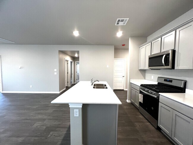 Building Photo - 2717 Dennis Drive