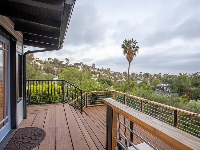 Building Photo - 2597 Dearborn Dr