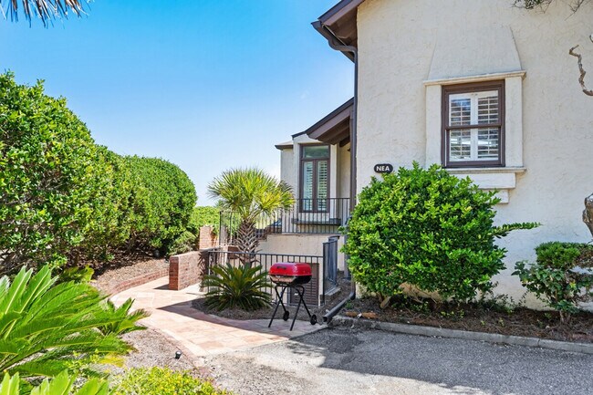 Building Photo - 269 Debordieu Blvd