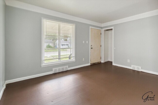 Building Photo - $1,250/month - 2 bedroom 1 bath