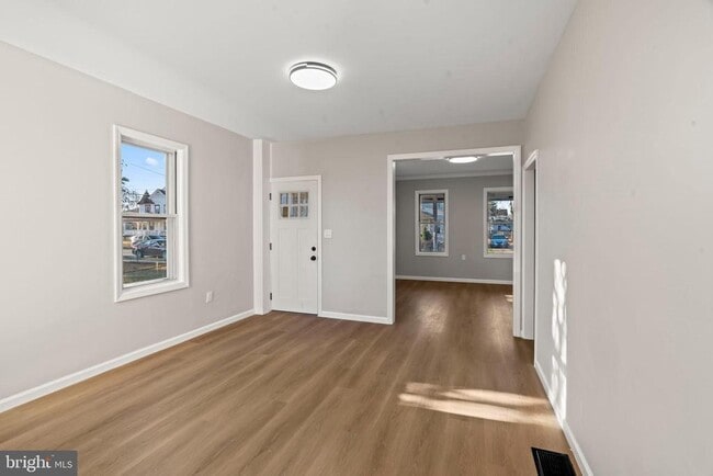 Building Photo - 606 Spruce St