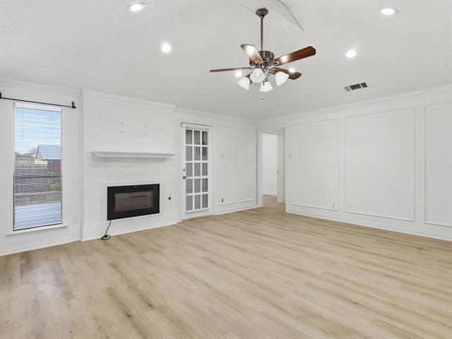 Building Photo - 2050 Lorient Dr