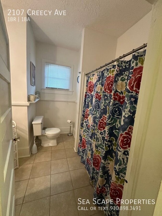 Building Photo - 2107 Creecy Ave