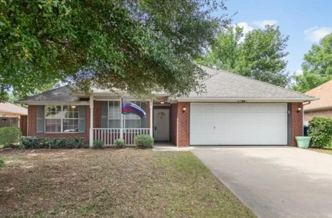 Building Photo - 921 Bayfield Dr