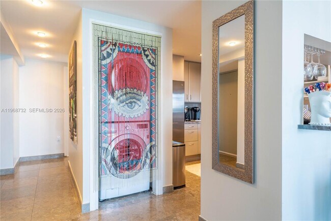 Building Photo - 540 West Ave