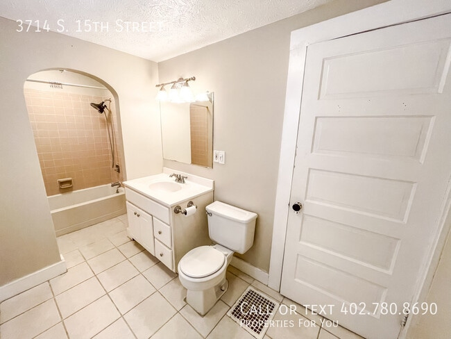 Building Photo - 3714 S 15th St