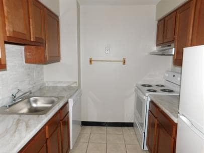 Interior Photo - KENSINGTON TERRACE APARTMENTS - 017