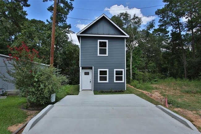Primary Photo - 923 Timberglen Ct