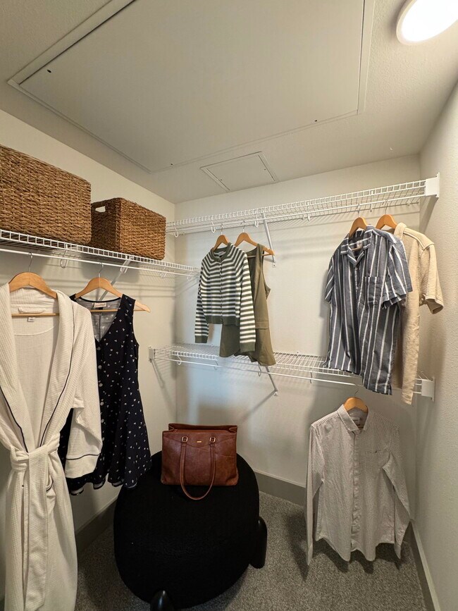 Building Photo - 5400 Haltom Rd