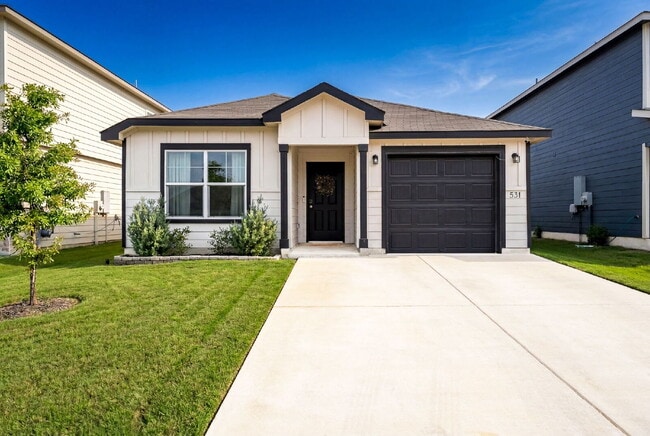 Building Photo - Where Everyday Moments Feel Like Home