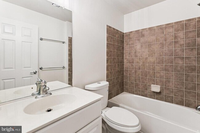 Building Photo - 14551 Crossfield Way