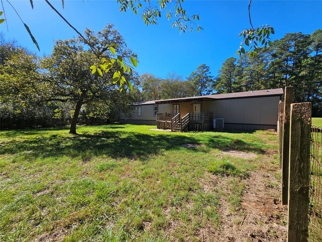 Building Photo - 27364 Tepee Trail