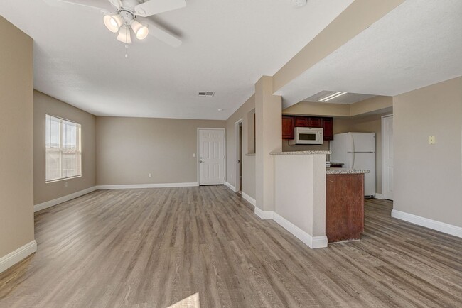 Building Photo - CHARMING 3BEDROOM CONDO IN 89156