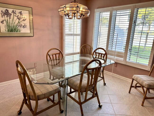 Building Photo - Furnished Waterfront Condo in Hilton Head Plantation - Mariners Pt