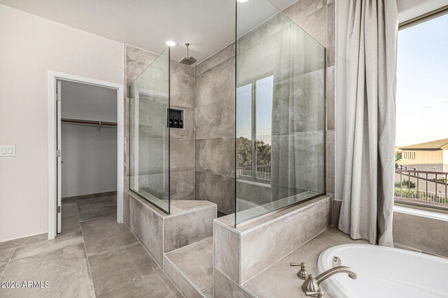 Building Photo - 5211 N 193rd Ave