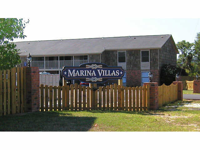 Building Photo - Marina Villas