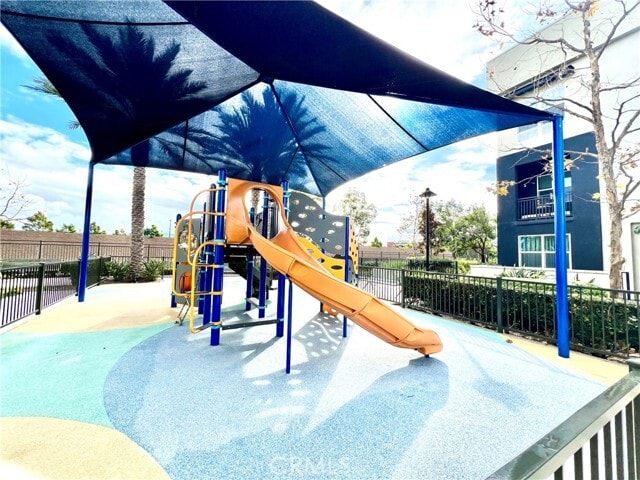 Building Photo - 2336 Synergy