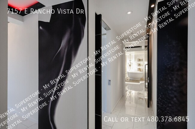 Building Photo - 7157 E Rancho Vista Dr