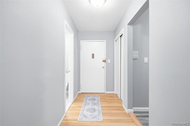 Building Photo - 9 Charles Ln