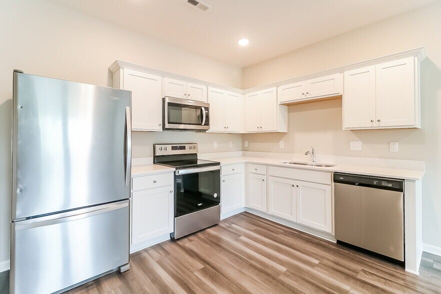 Building Photo - 650 Wendell Falls Pkwy