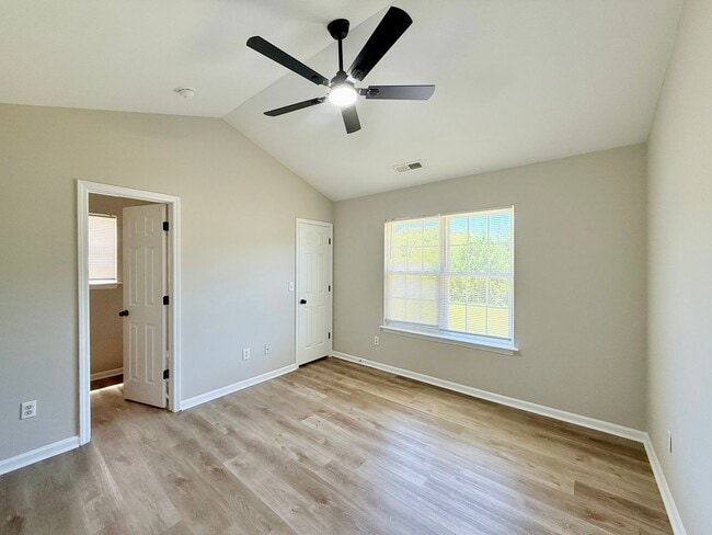 Building Photo - 1509 Crandon Dr