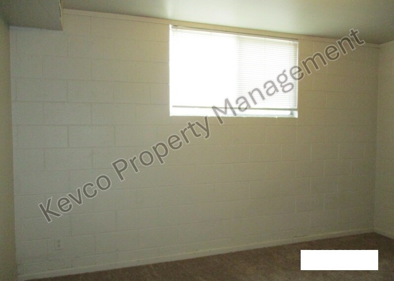 Building Photo - 2801 Stanford Rd