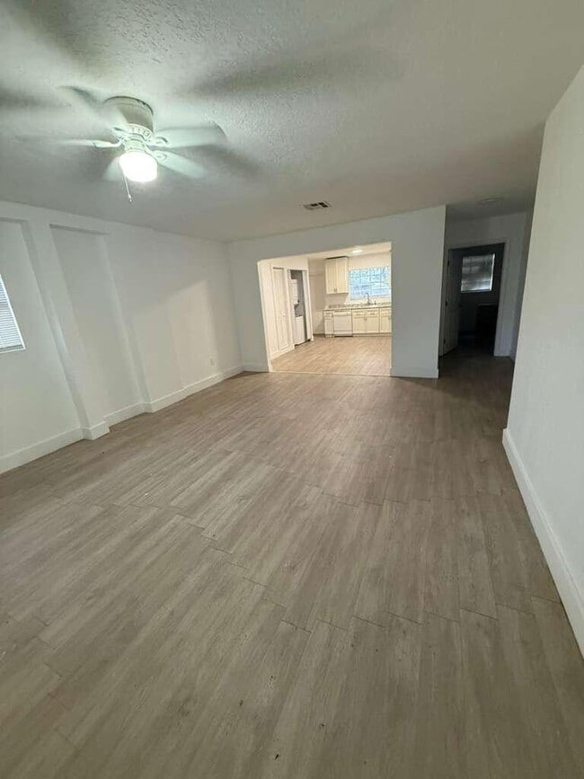 Building Photo - 50070 Us Hwy