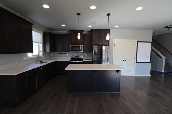 Building Photo - 7020 Dorchuck Rd