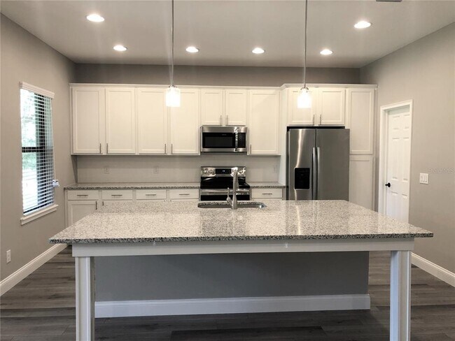 Building Photo - 957 Deming Dr