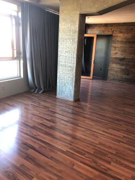 Building Photo - 1818 L St