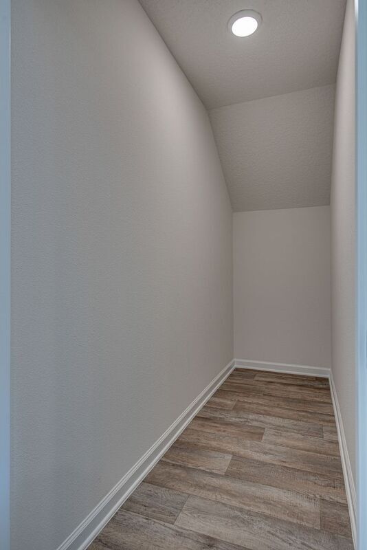 Building Photo - 6473 Flora Court