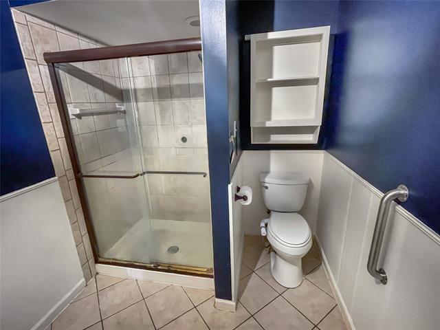 Building Photo - 4213 Avon Ct
