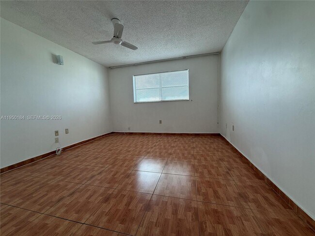 Building Photo - 8135 Sunrise Lakes Blvd