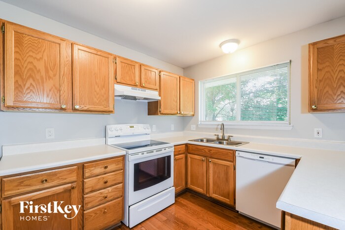 Building Photo - 1099 Reddington Timbers Dr