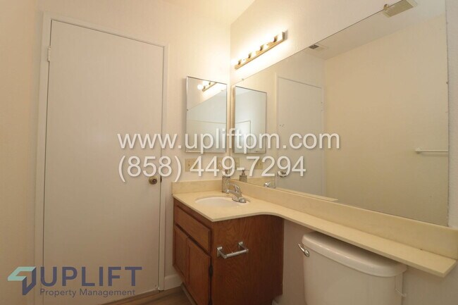 Building Photo - 1712 Augusta Ct