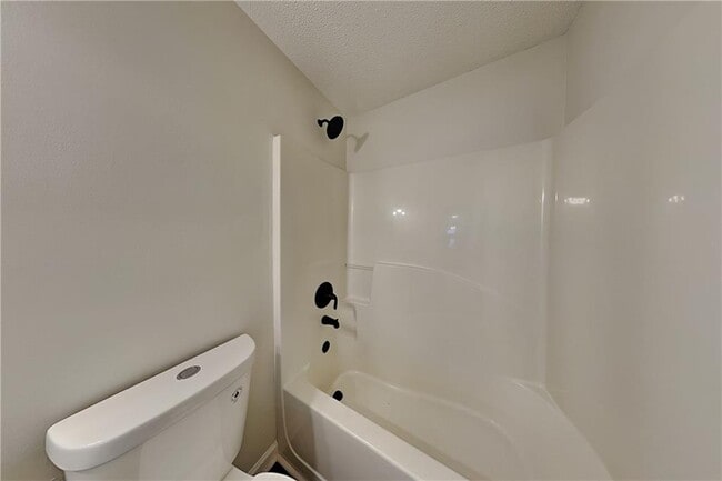 Building Photo - 7045 Treeline Dr