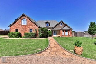 Building Photo - 342 Pilgrim Rd