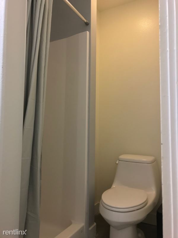 Building Photo - 2 br, 2 bath Townhome - 145 E City Place Dr