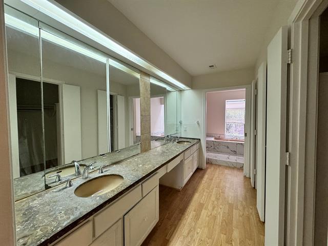 Building Photo - 7418 Fair Oaks Ave