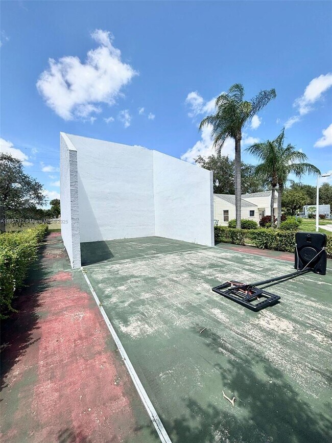 Building Photo - 3469 NW 44th St